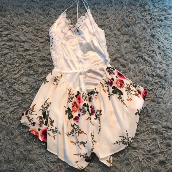 romper - Picture 2 of 2